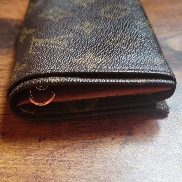 Authentic LOUIS VUITTON Monogram Porte Monnaie Tresor Chain Authentic - Picture 11 of 16